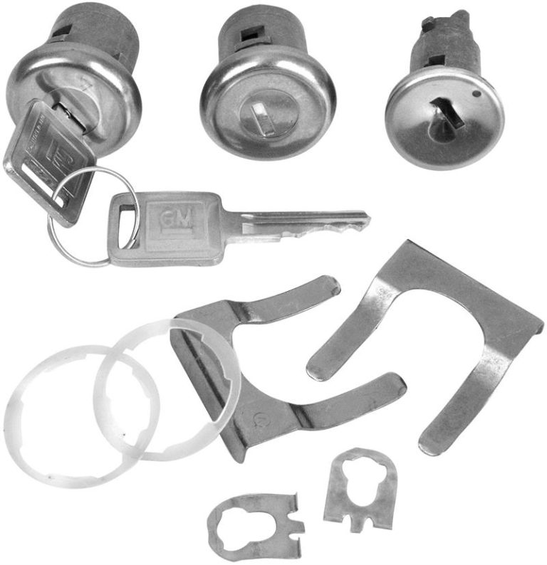 6772 Ignition & Door Lock Set W/ 2 Late Square Head Keys Classic