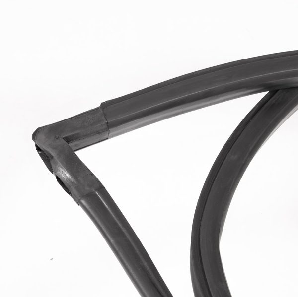69 - 72 Blazer / Jimmy Liftgate (Hatch to Top) Seal - Image 2